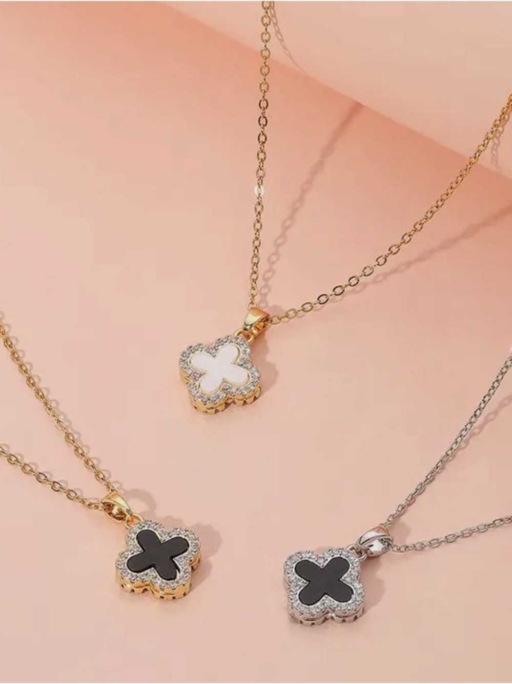 Elegant Clover Pendant Necklace in Gold and Silver - White and Black